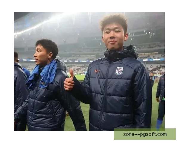 上海申花小将金顺凯热身赛中不幸锁骨骨折 将接受治疗恢复