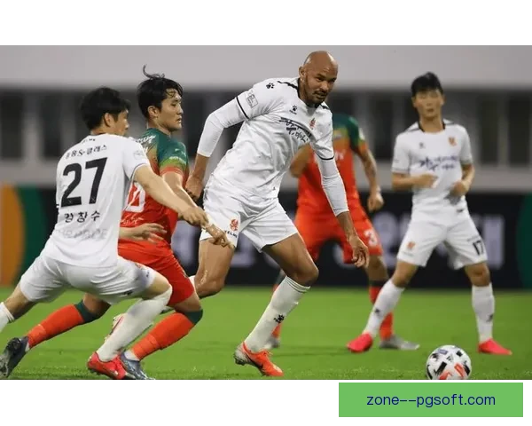 光州FC亚冠首秀爆冷力克夺冠热门震惊赛场