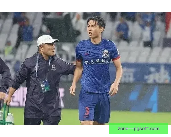 上海申花小将金顺凯在热身赛中不幸骨折 伤势严重需休养